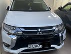 Mitsubishi Outlander 2016