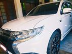 Mitsubishi Outlander 2016