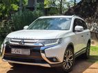 Mitsubishi Outlander 7 Seater 2016
