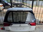 mitsubishi outlander dicky door