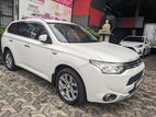 Mitsubishi Outlander - for Rent
