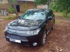 Mitsubishi Outlander G Grade 2014