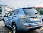 Mitsubishi Outlander G-Navi 2014