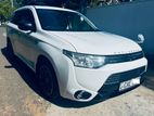 Mitsubishi Outlander G Navi Premium 2014