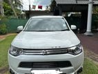 Mitsubishi Outlander G Navi Premium 2015