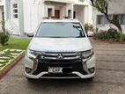 Mitsubishi Outlander G PREMIIUM PHEV NAVI 2016