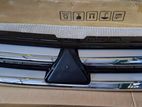 Mitsubishi Outlander Grille