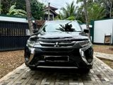Mitsubishi Outlander NAVI Premium Grade 2016