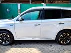 Mitsubishi Outlander NAVI PREMIUM PHEV 2016