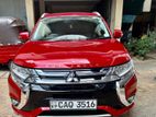 Mitsubishi Outlander PHEV 2016