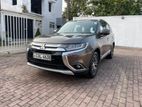 Mitsubishi Outlander Petrol 2015