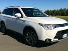 Mitsubishi Outlander PHEV 2014 85% Leasing Partner