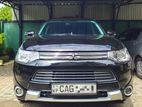 Mitsubishi Outlander PHEV 2014