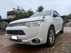 Mitsubishi Outlander PHEV 2014