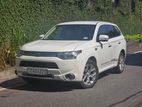 Mitsubishi Outlander PHEV 2014