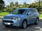 Mitsubishi Outlander PHEV 2014