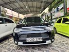 Mitsubishi Outlander PHEV 2014