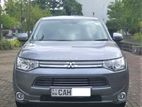 Mitsubishi Outlander PHEV 2014