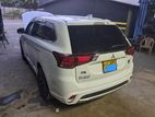 Mitsubishi Outlander PHEV 2015