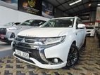 Mitsubishi Outlander PHEV 2015