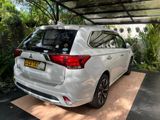 Mitsubishi Outlander PHEV 2016