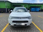 Mitsubishi Outlander PHEV G NAVI 2015