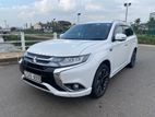 Mitsubishi Outlander PHEV G Navi 2015