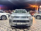Mitsubishi Outlander PHV 2015
