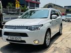 Mitsubishi Outlander PHV Premium Plus 2015