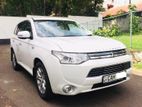 Mitsubishi Outlander PLUG-IN 2014