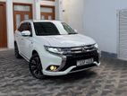 Mitsubishi Outlander Plug in Hybrid 2016
