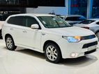 Mitsubishi Outlander Plugin Hybrid PHEV 2014