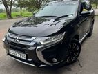 Mitsubishi Outlander - Rent a Car
