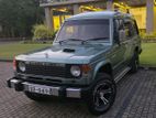 Mitsubishi Pajero 1989