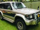 Mitsubishi Pajero 1991