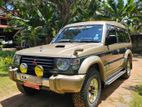 Mitsubishi Pajero 1992