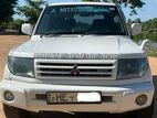 Mitsubishi Pajero 2000