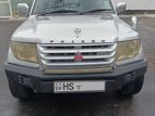 Mitsubishi Pajero 2000