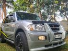 Mitsubishi Pajero 2001