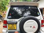 Mitsubishi Pajero 2001