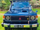 Mitsubishi Pajero MK01 1990