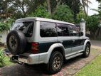 Mitsubishi Pajero V46 1993