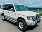 Mitsubishi Pajero V44 Jeep 1991