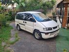 Mitsubishi SpaceWagon 1999