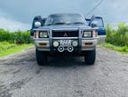 Mitsubishi Strada 1993