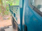 Mitsubishi tipper 1999
