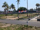 මල්කඩුවාවේ වටිනා බිම් කොටස්