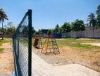 මල්කඩුවාවෙන් ටවුමට ලගින් swimming pool සහිත ඉඩමක්