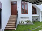 Modern 2 Bedroom House for Rent in Godagama