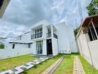 Modern 2-Storey House for Sale in Athurugiriya